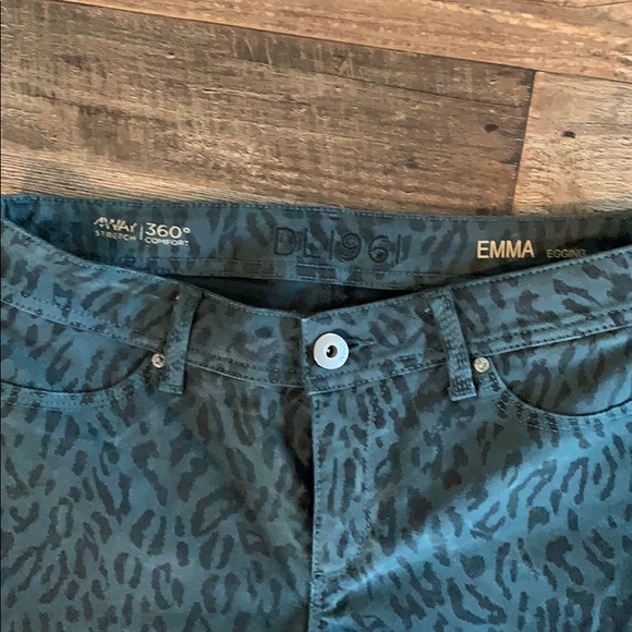 Emma Away Stretch DL 1961 - Picture 3 of 4